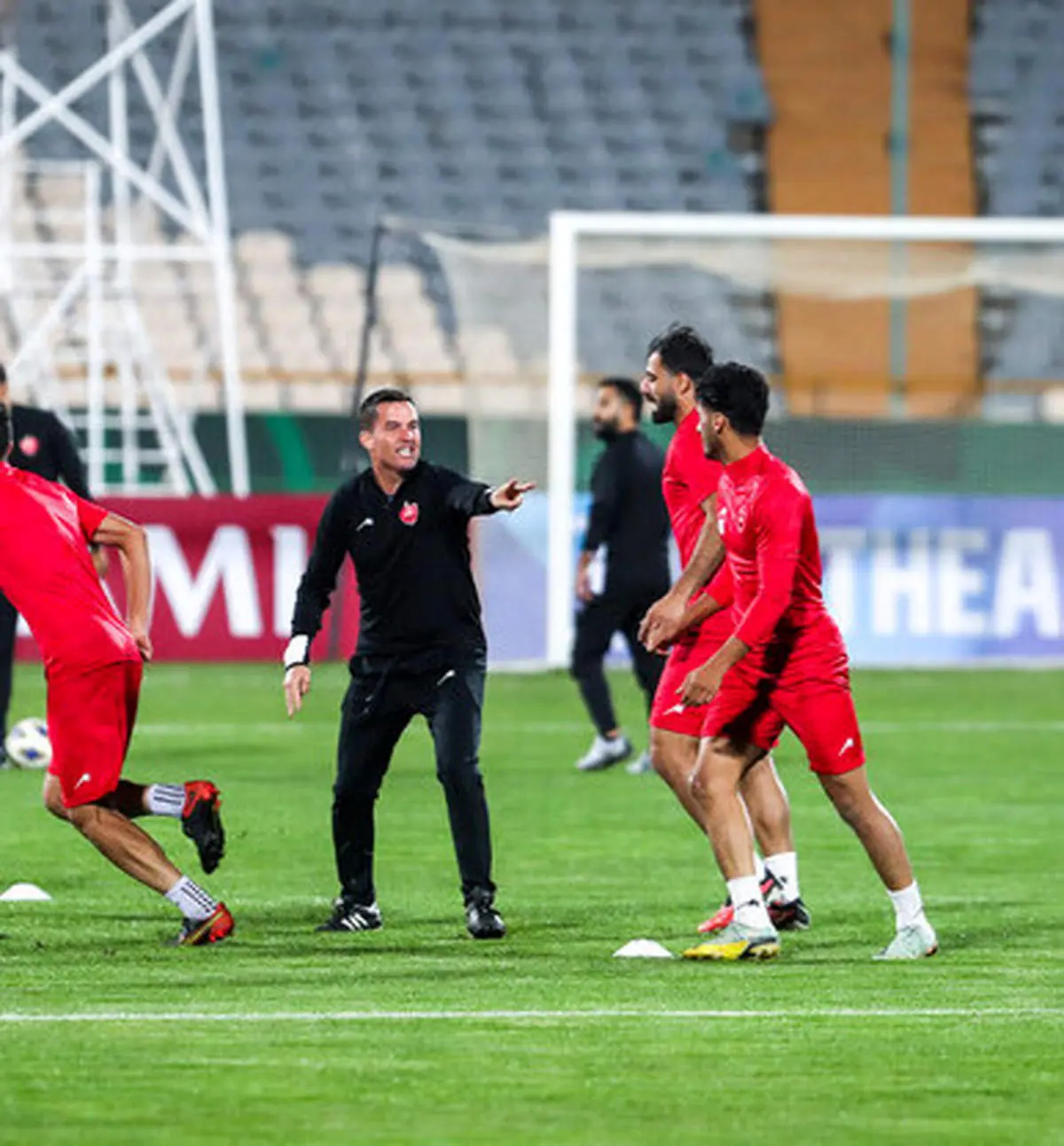 بین مدعیان وضعیت استقلال بهتر است ؛ پرسپولیس با وجود آلکثیر مشکل مهاجم ندارد