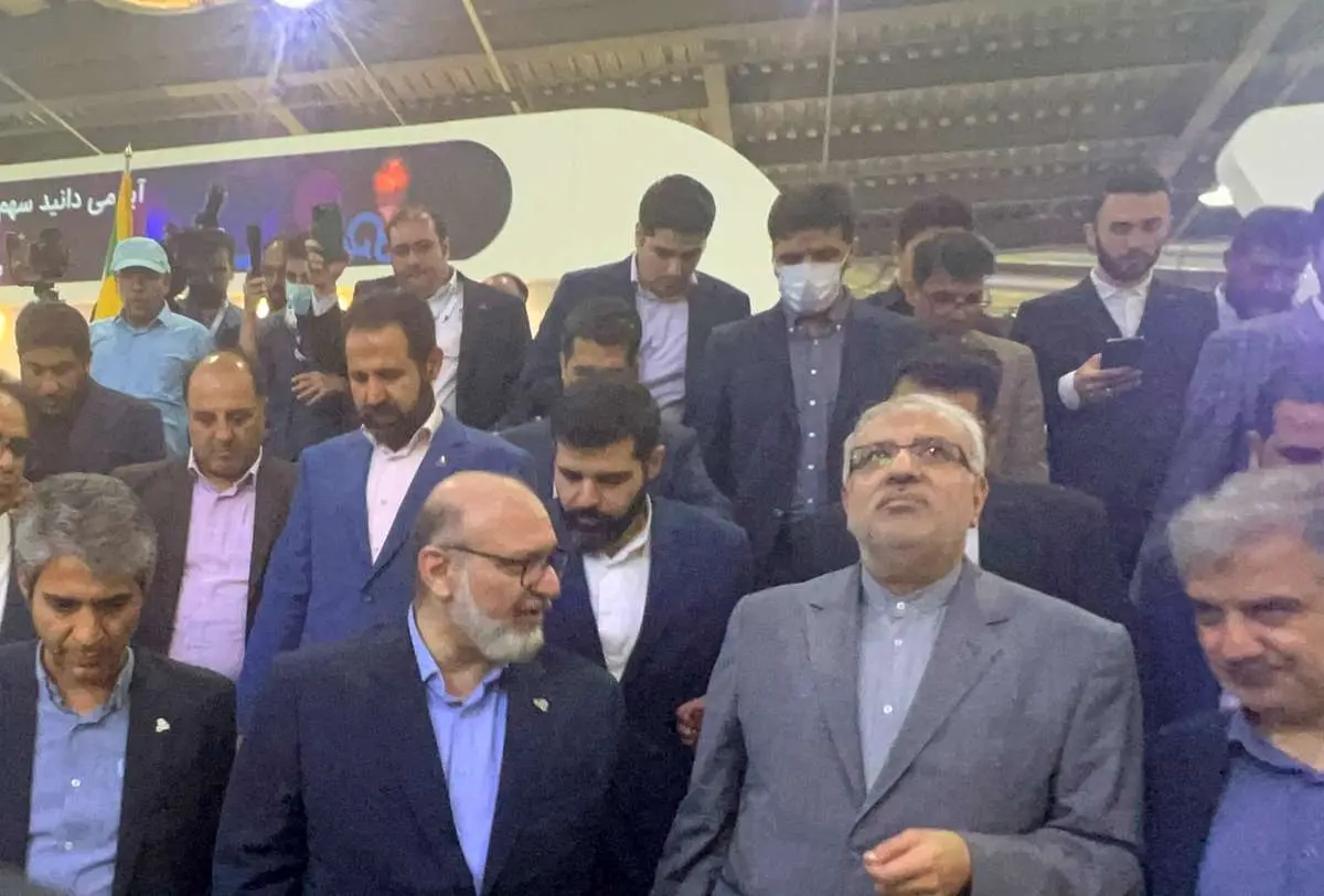 تاکید وزیر نفت بر ضرورت تولید لولههای CRA و تیوبینگ در لوله گستر اسفراین