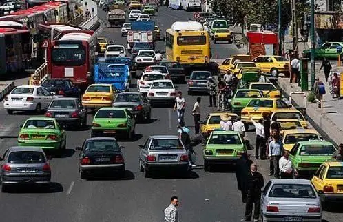 بیش از ۳۰ هزار تاکسی سبز و زرد فاقد بیمه‌نامه شخص ثالث هستند