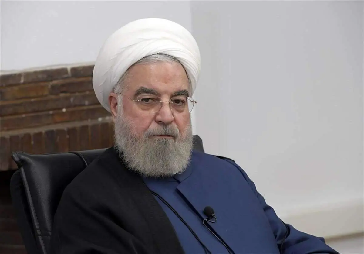 حسن روحانی رأی خود را به صندوق انداخت/ عکس