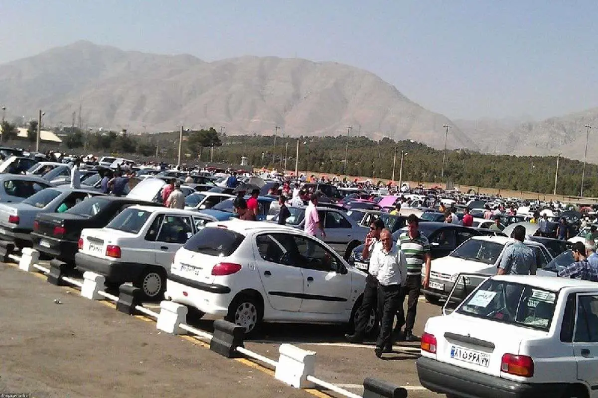 تکانههای بازار خودرو خریداران را گیج کرد!