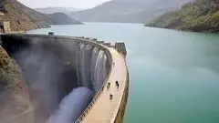 ببینید/یک سد در ایران سر ریز کرد