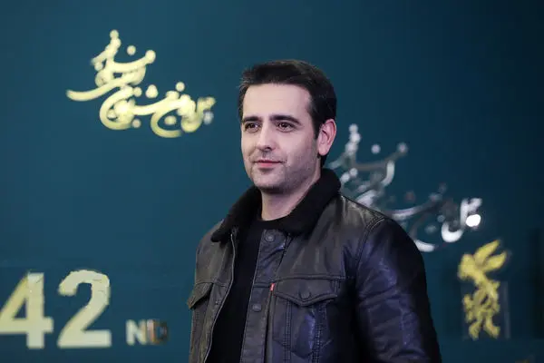 جذاب ترین پسر سینمای ایران با سیبیل زشت شد!/ عکس