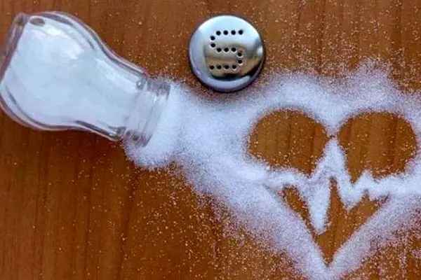 غذاهای مضر برای بیماران قلبی که خطر حمله قلبی را افزایش می‌دهد!