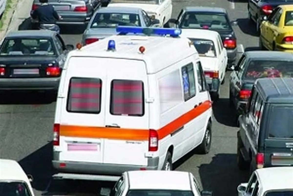 آمبولانس بی پلاک دلیل ضرب و شتم نیروی اورژانس+ عکس