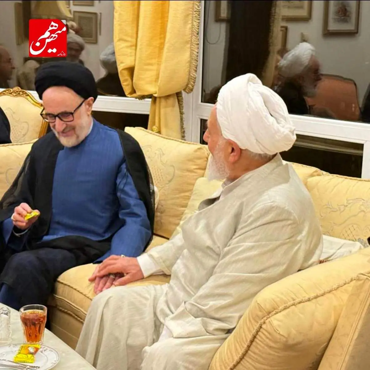 دیدار احساسی مهدی کروبی و محمد خاتمی در منزل کرباسچی