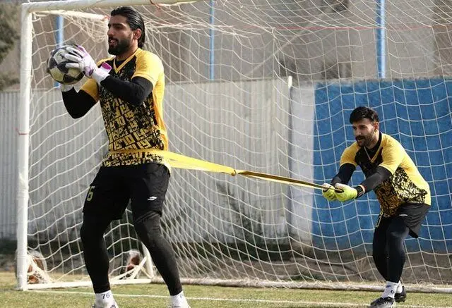 بازگشت دروازه‌بان استقلال/ فرعباسی آماده بازی با الوصل