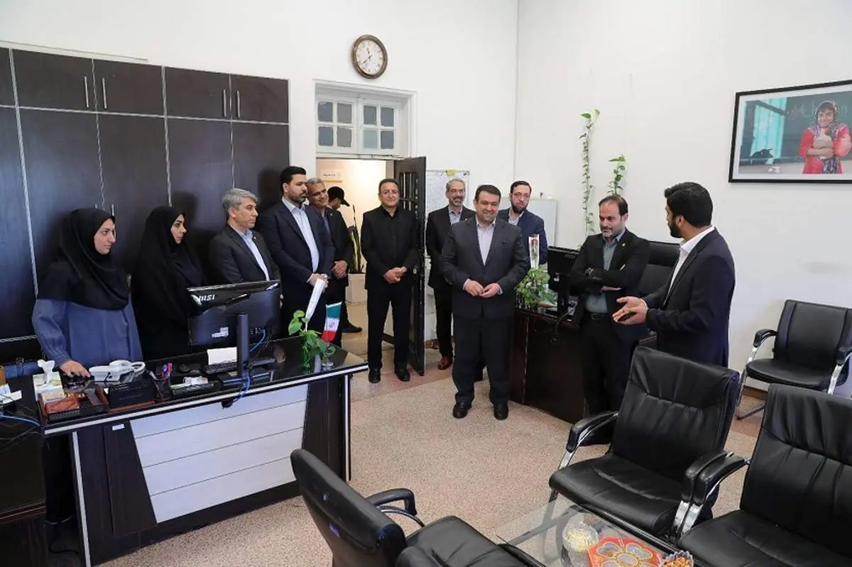 نجارزاده: ارتباط منسجم بانک ملی ایران با جامعه بزرگ مشتریان با اقدامات روابط عمومی محقق میشود