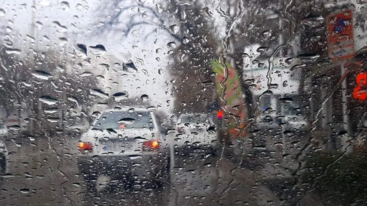 معابر پایتخت خلوت و لغزنده است/ سرعت و سبقت ممنوع