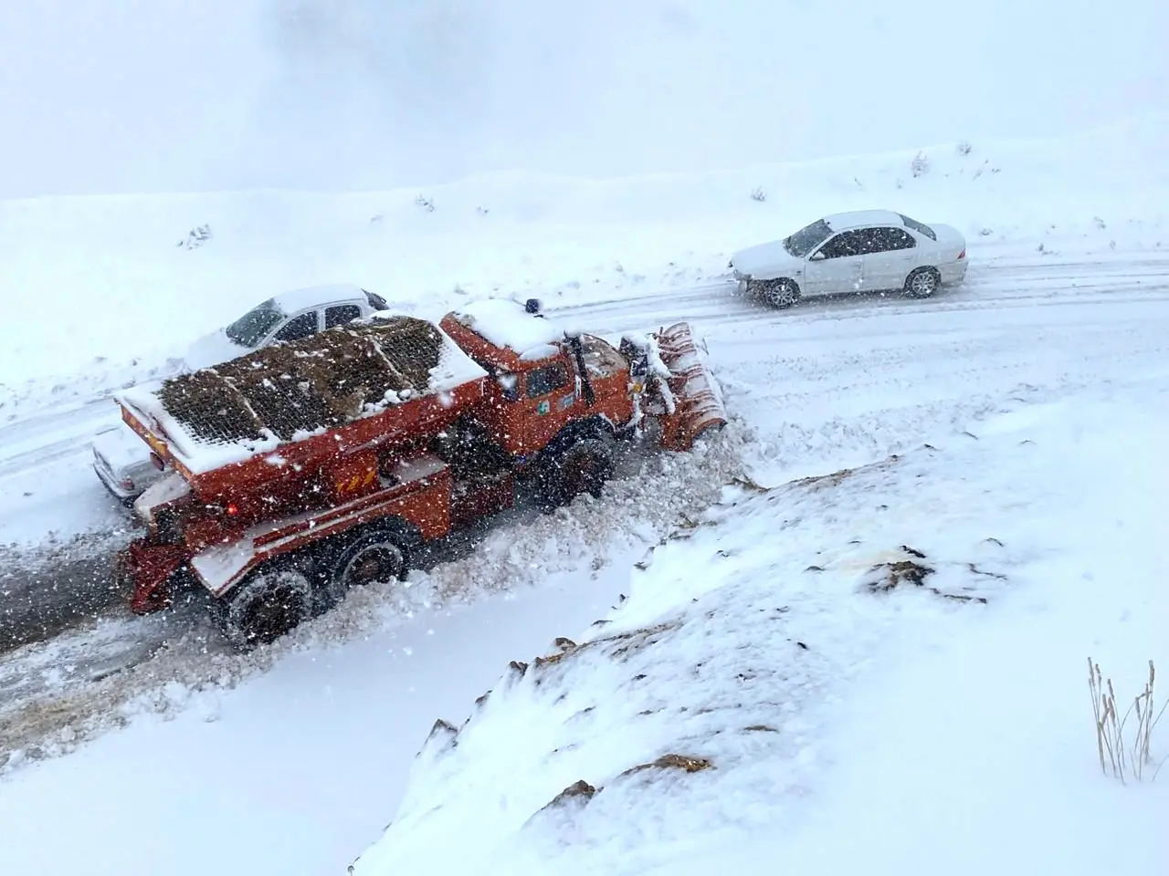 بارش برف و ورود توده هوای سرد به کشور از فردا پنج شنبه/ کاهش دما تا 15 درجه