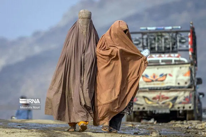 رفتار جنجالی طالبان با هزاران زن افغان 