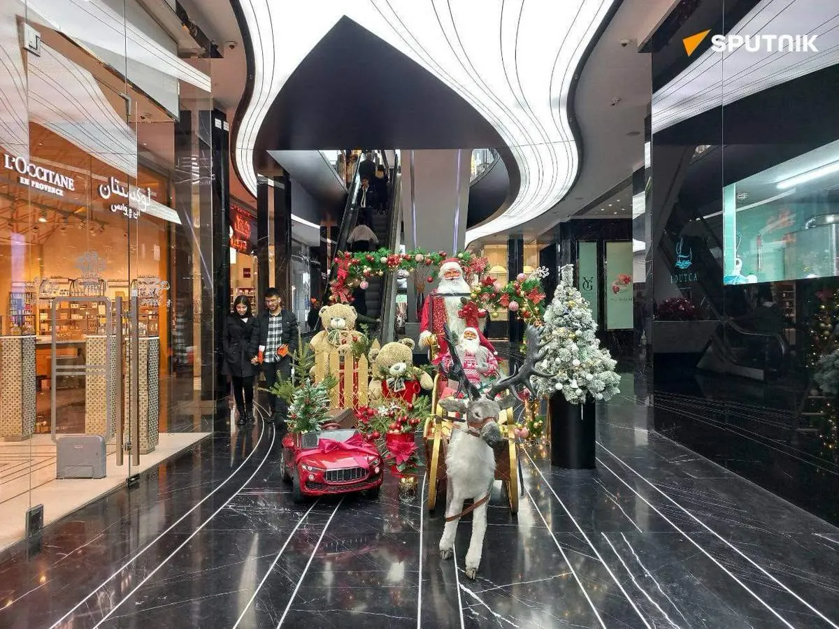 کریسمس در یکی دو پاساژ شمال شهر تهران!