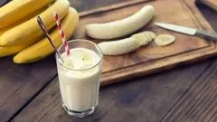 طرز تهیه شیرموز غلیظ کافی شاپی