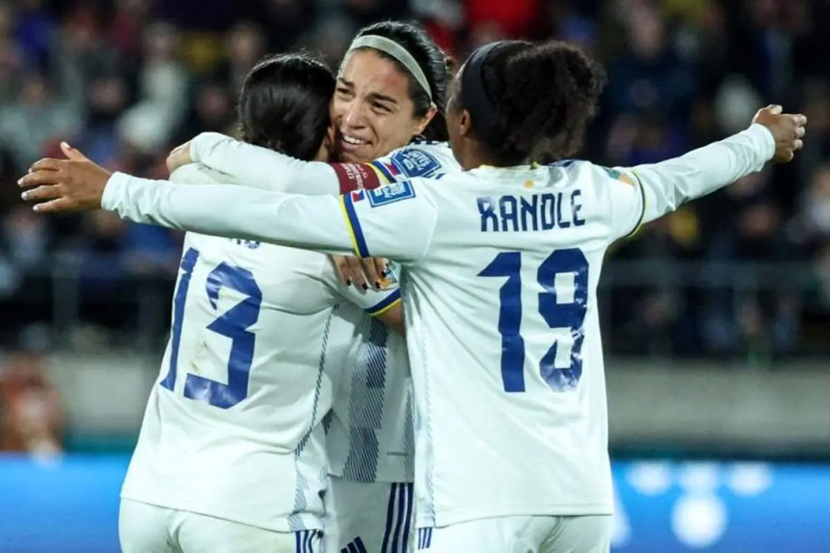 شگفتی در جام جهانی فوتبال زنان | تیم گمنام میزبان را شکست داد