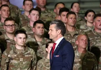 آمریکا در آماده باش جنگی قرار گرفت/ وزیر جنگ: تولید سلاح را با سرعت بیشتر دنبال می‌کنیم