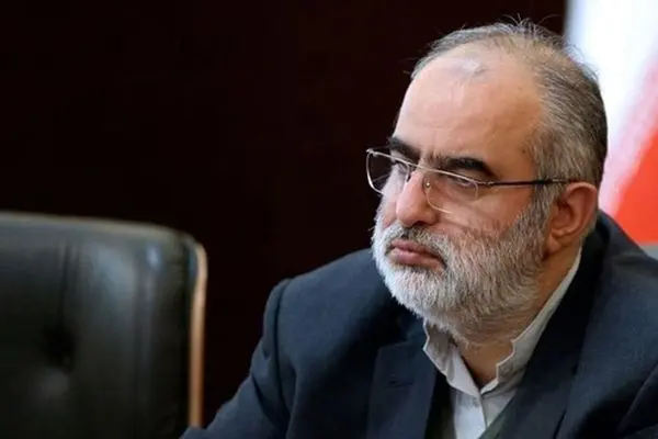 کنایه سنگین حسام الدین آشنا به ادعای رئیسی درباره دولت روحانی
