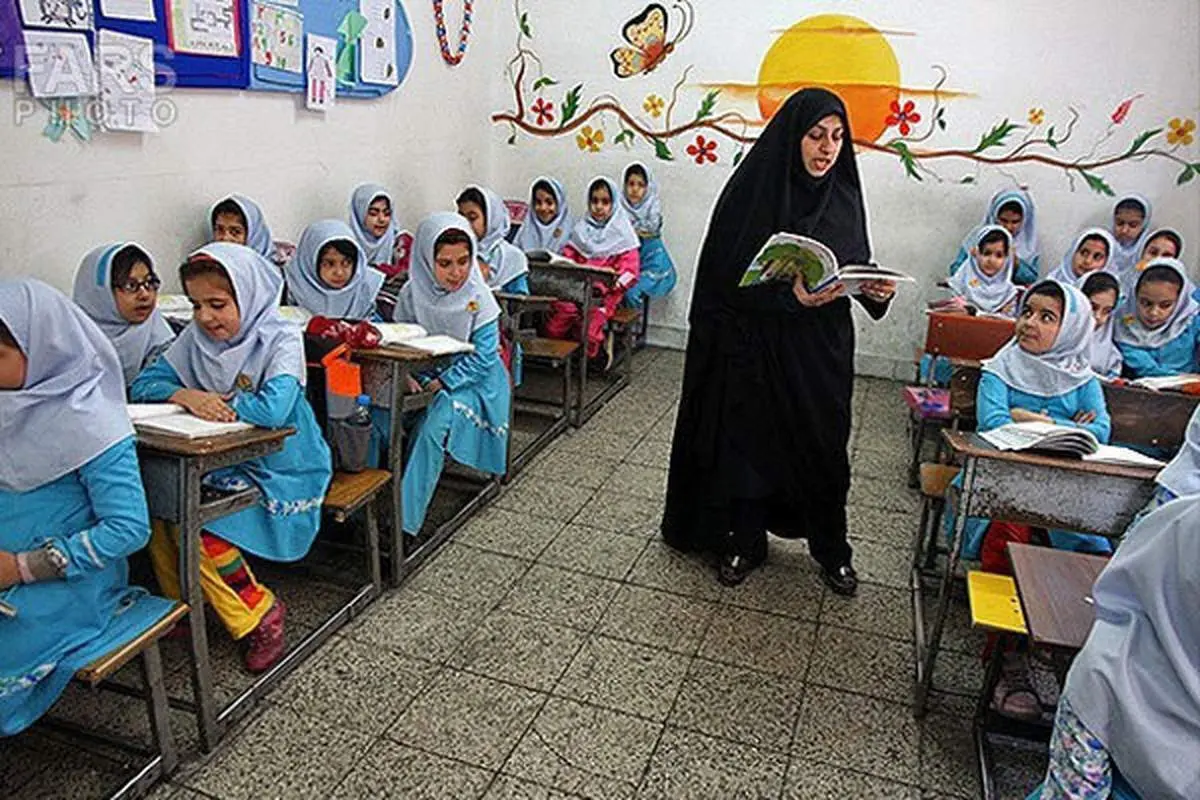 معلمان: پاداش پایان خدمت مان را نمی دهند!
