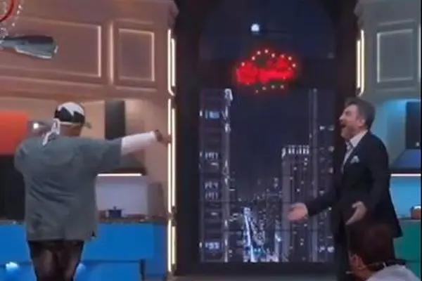 بزن و برقص محمود شهریاری و مهران غفوریان با آهنگ حمیرا/ ببینید