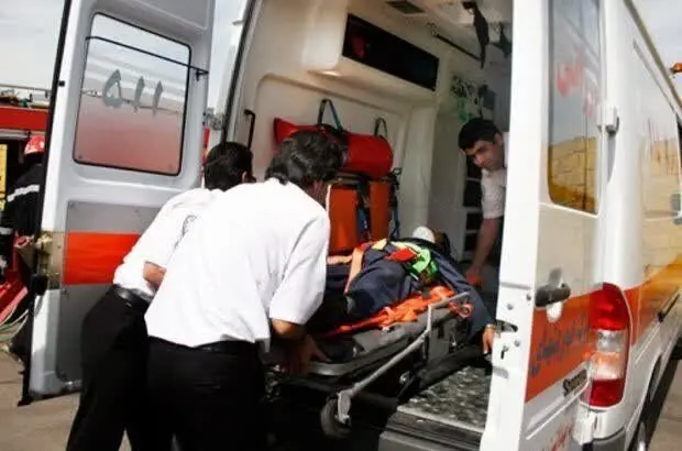 28 کشته و زخمی  در آتش سوزی اتوبوس و پژو در تصادف مرگبار در کرمان