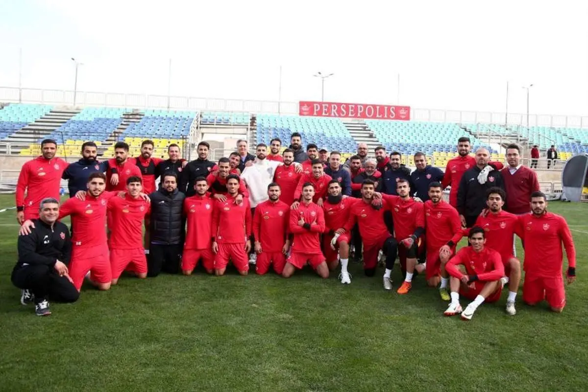 فروپاشی آخرین تصویر دسته جمعی پرسپولیس! / عکس