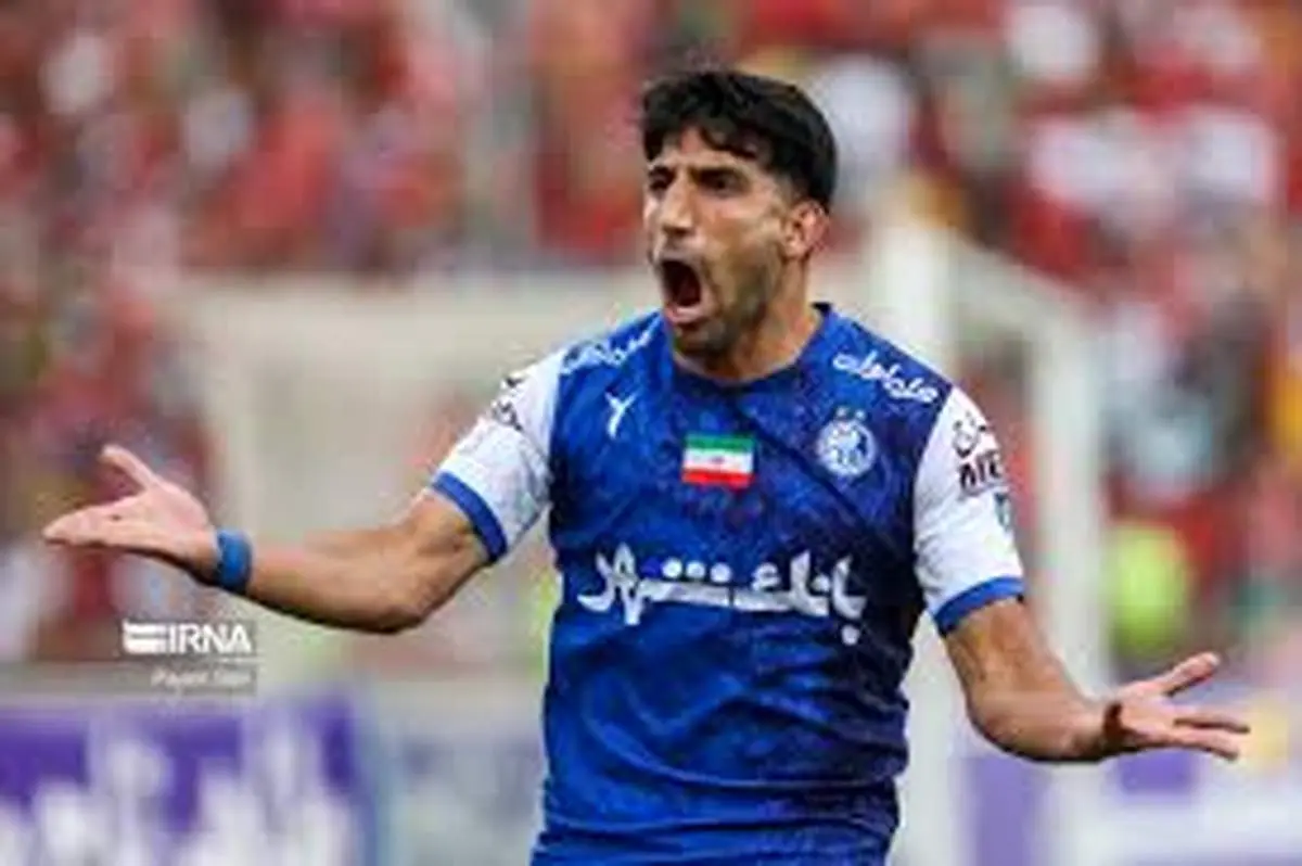 خط قرمز نکونام بر نام یک استقلالی