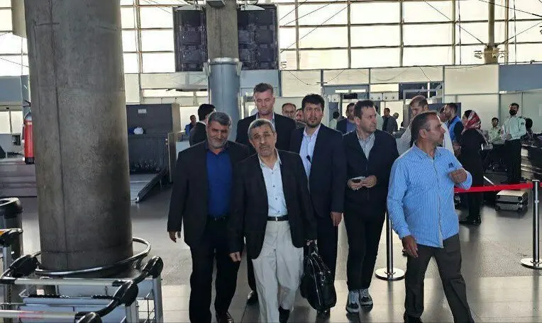 علت ممنوع الخروجی احمدی‌نژاد چه بود؟