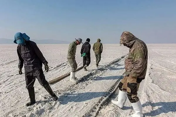 آغاز تخلیه شهرهای اطراف دریاچه ارومیه