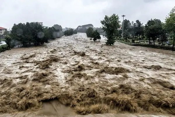 بارش  شدید و سیلاب بی‌سابقه در یزد 