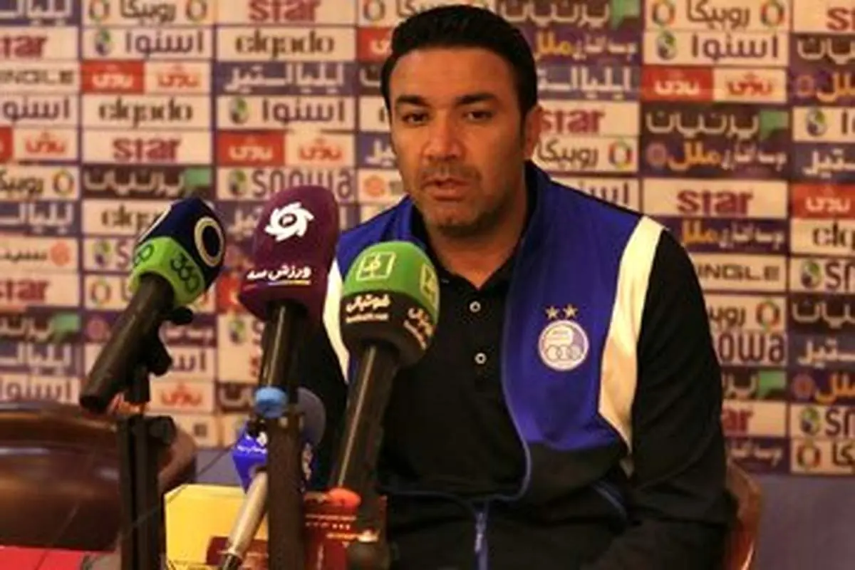 اعتراض نکونام؛ این بار به نبودن لیوان آب!