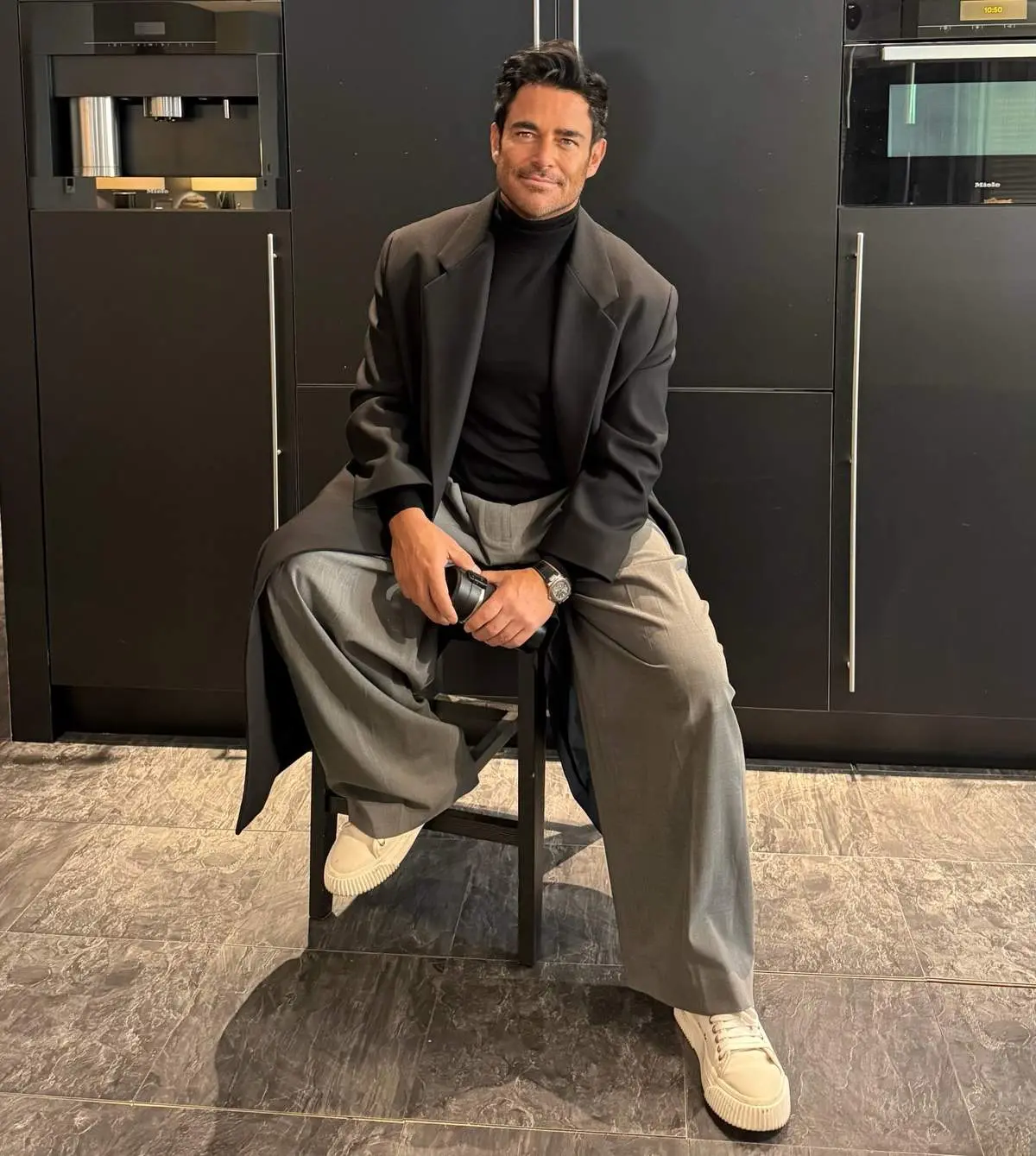 محمدرضا گلزار با استایل زمستانی‌ جذاب/ عکس