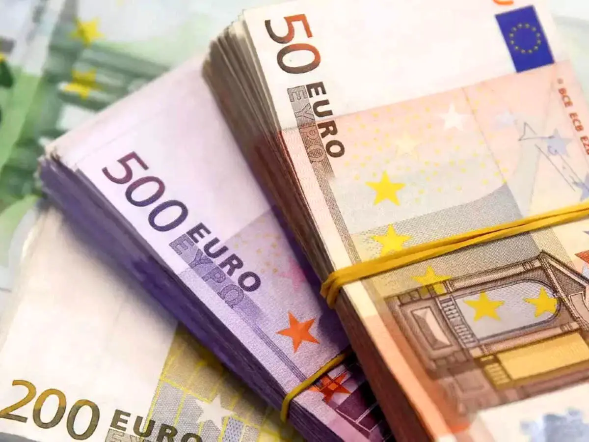 افزایش ۳۰۰ تومانی نرخ یورو در مرکز مبادله ارز