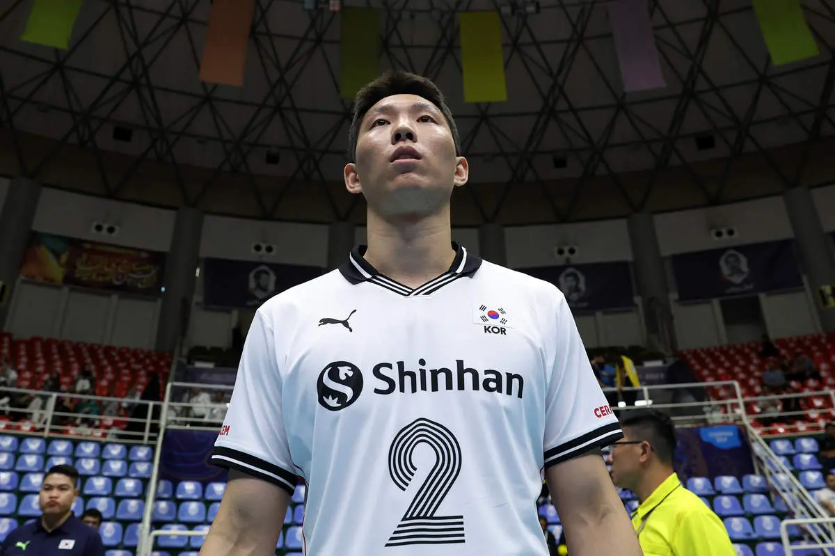 کریخوانی کرهایها برای بر و بچههای تیم ملی ایران