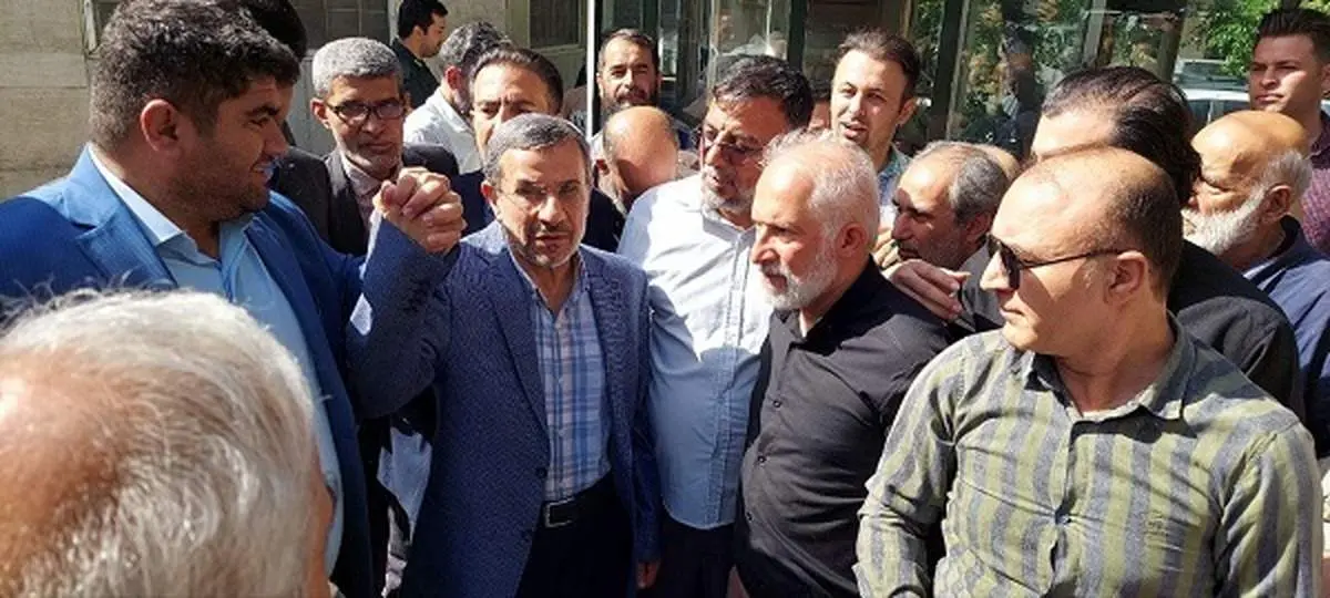 غوغای احمدی نژاد در نارمک بخاطر انتخابات/ تصاویر