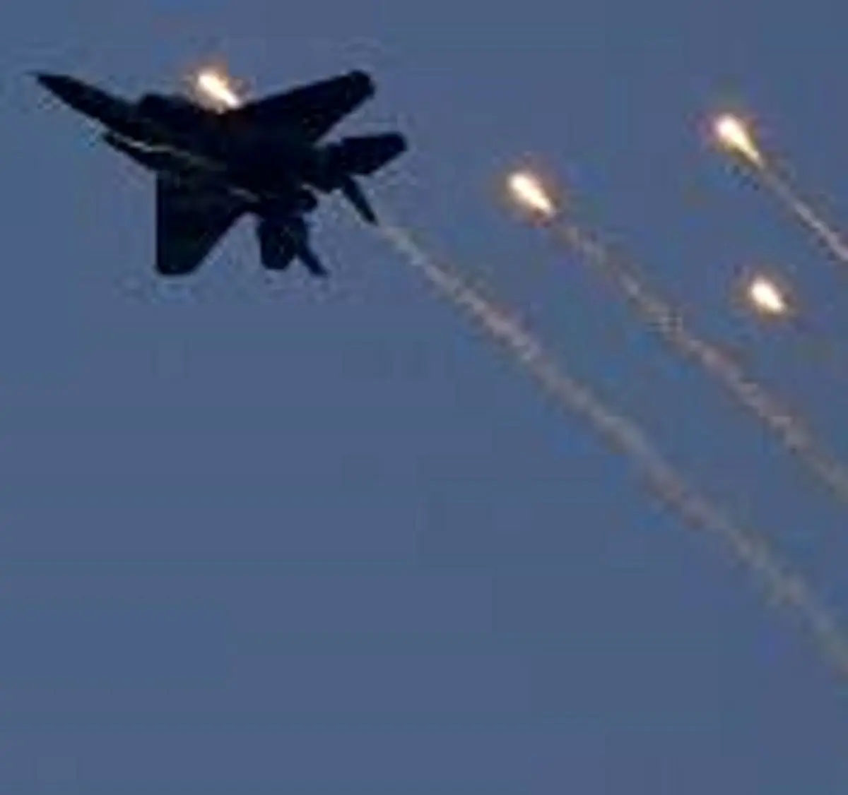 حمله هوایی اسرائیل به جنوب لبنان+ فیلم