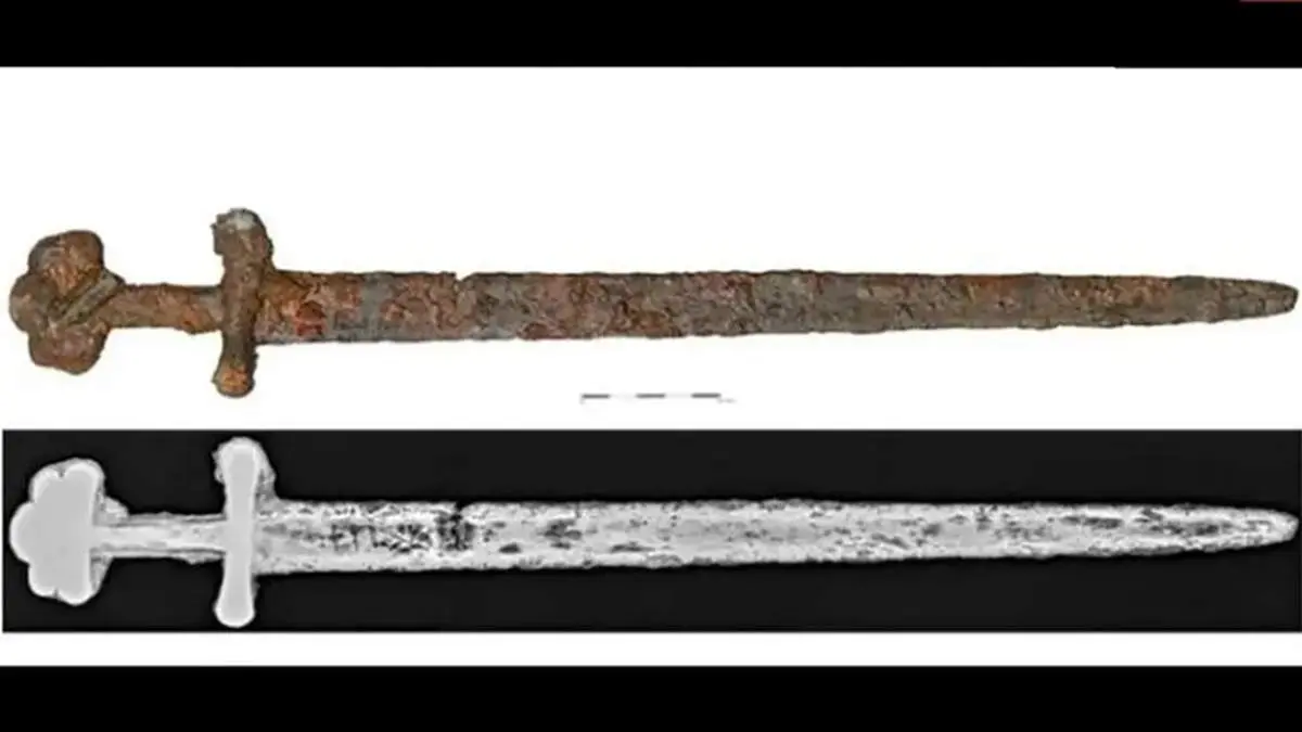 کشف شمشیر قرون وسطایی در وسط رودخانه