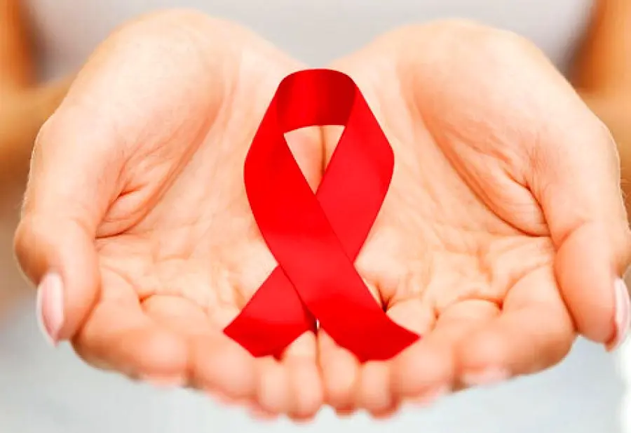 بیماران ایدز در کدام مراکز رایگان درمان می‌شوند؟