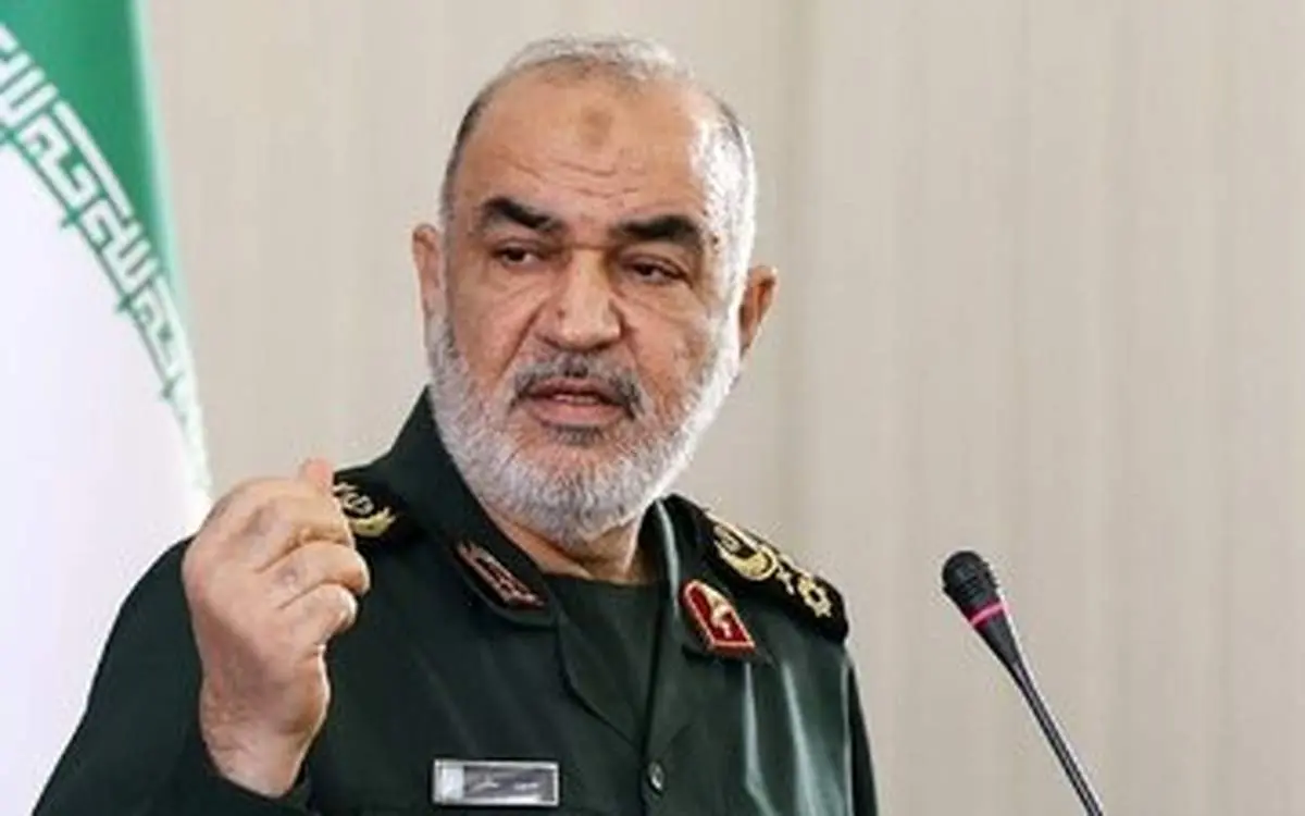 فرمانده کل سپاه: ولی امر ما جوانان را به مقاومت در برابر دشمنان فرا میخواند