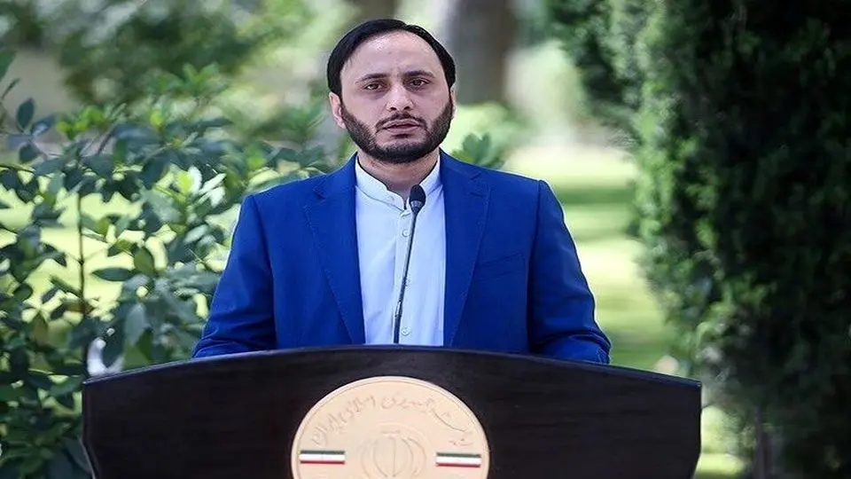 سخنگوی دولت در مسیر دانشگاه بهشتی