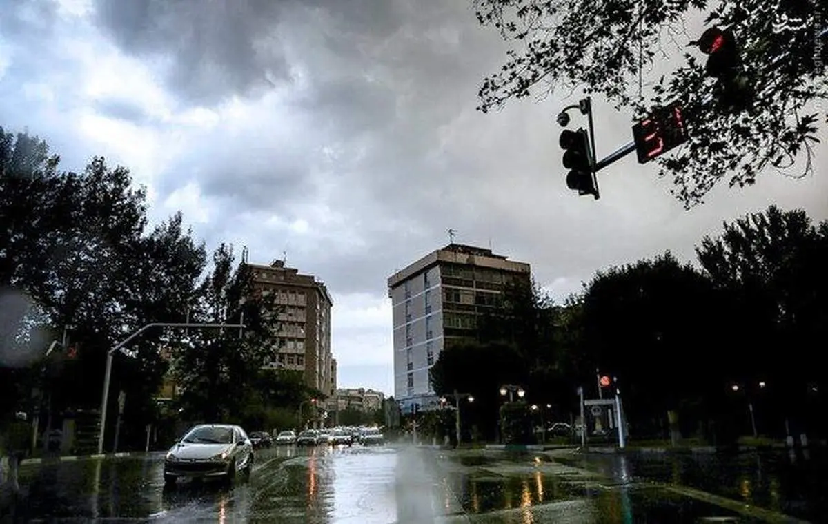 هشدار هواشناسی برای ۱۲ استان / رگبار و رعد و برق به تهران می رسد