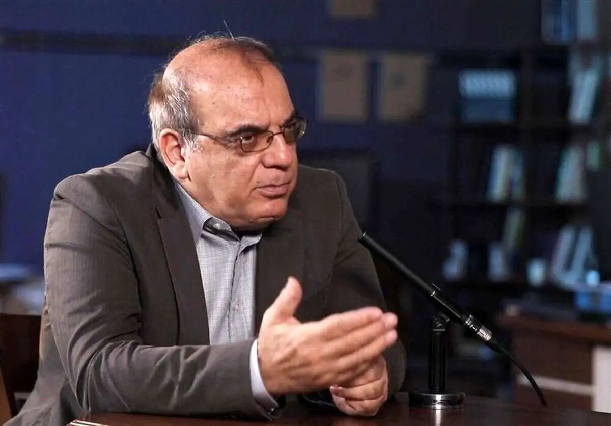 عباس عبدی: به فاضلی حسادت می کنند / او سرمایه بی‌بدیل ایران است