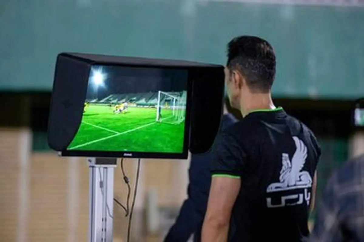 صحنه عجیب بازی پرسپولیس- فولاد/عکس