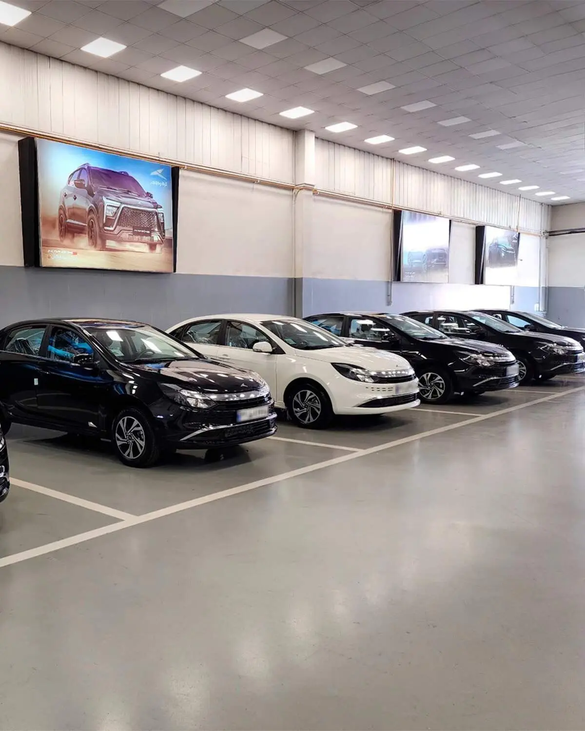 تحویل خودروی کی‌ام‌سی ایگل آغاز شد