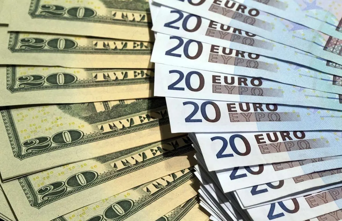 قیمت دلار و یورو امروز سه شنبه ۷  فروردین ۱۴۰۳/ جدول