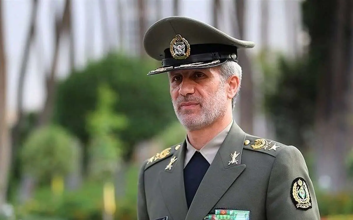 نامه مهم فرمانده ارتش به رهبر انقلاب منتشر شد