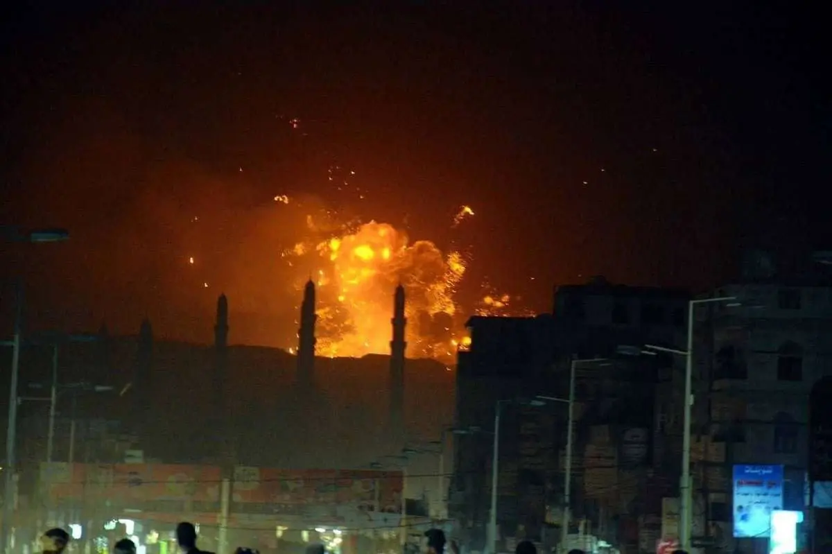 لحظه حمله هوایی آمریکا و انگلیس به یمن/ فیلم