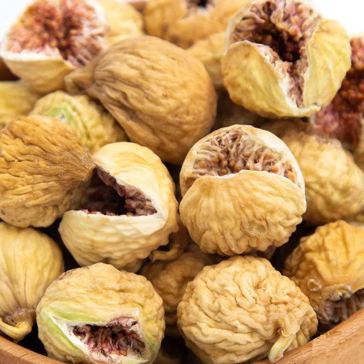 این میوه خشک برای سلامت قلب و کاهش وزن بسیار مفید است