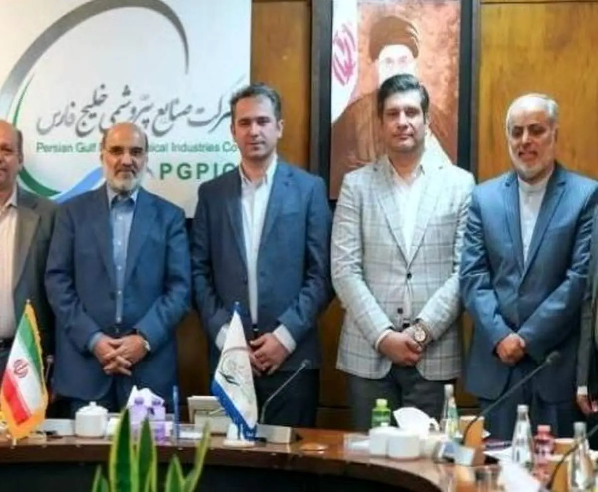 جلسه برکناری خطیر همزمان با بازی استقلال!؟