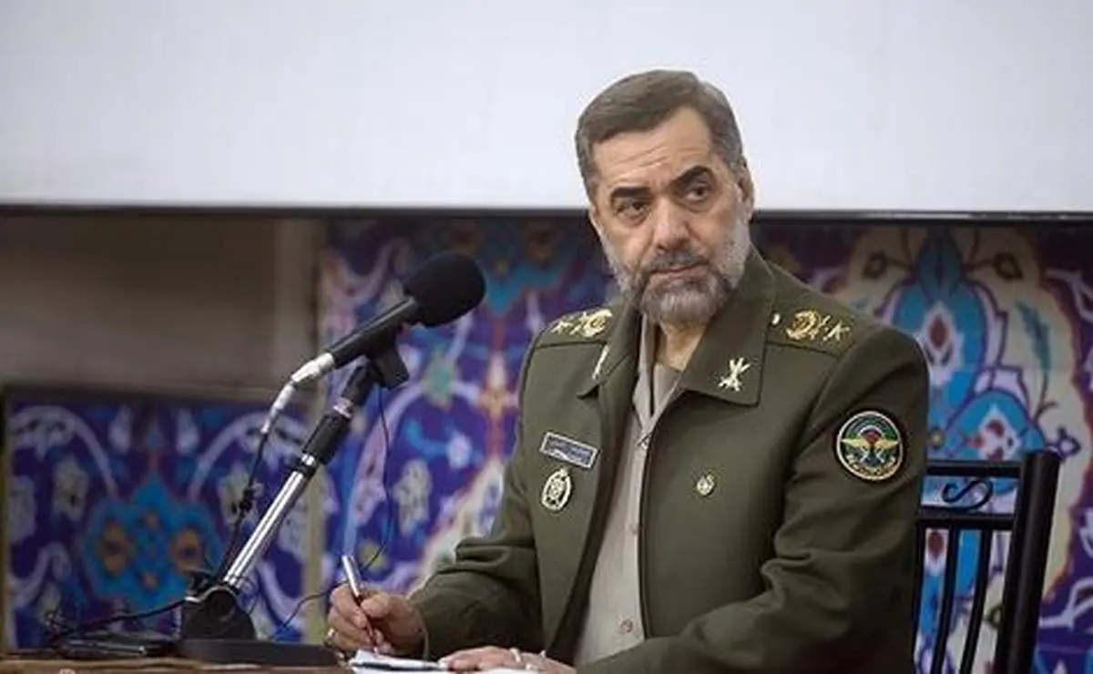 وزیر دفاع : هر زمان لازم باشد از موشک هایمان استفاده میکنیم