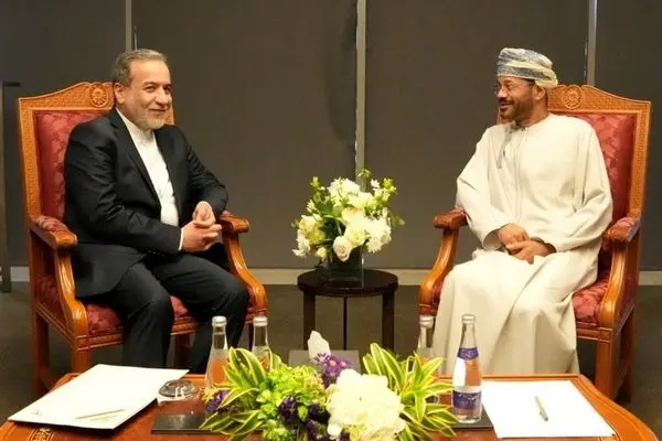 نشست سه‌جانبه وزرای خارجه ایران، قطر و عمان در تهران 