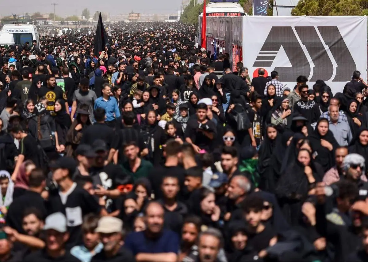 موکب گلگهر در اربعین میزبان خیل عظیم عزاداران حسینی بود